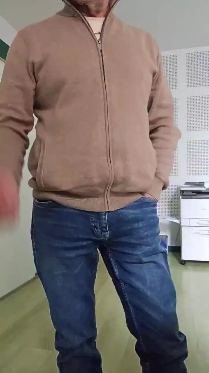 Dad4271 on Cam4 