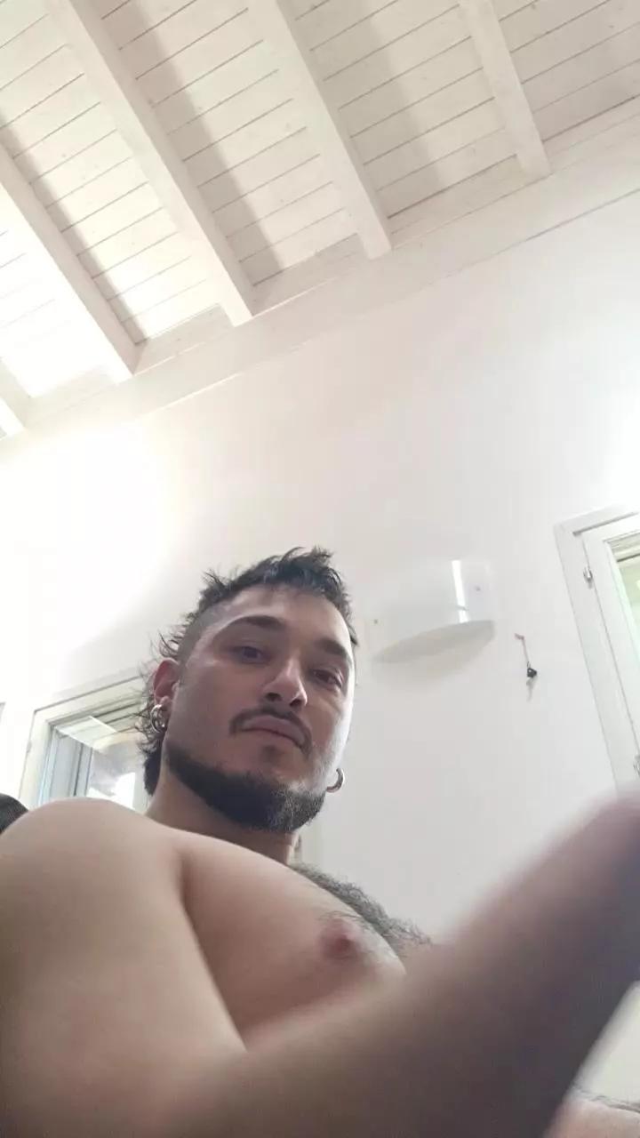 DelonteDBueno on Cam4 