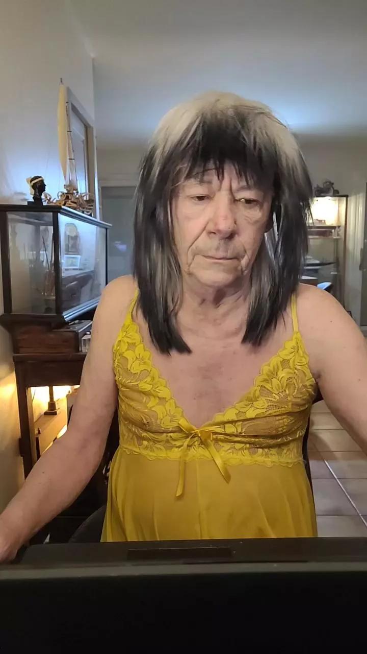 Diana26soumise on Cam4 