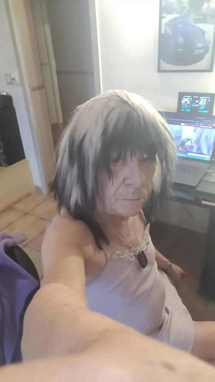 Diana26soumise on Cam4 