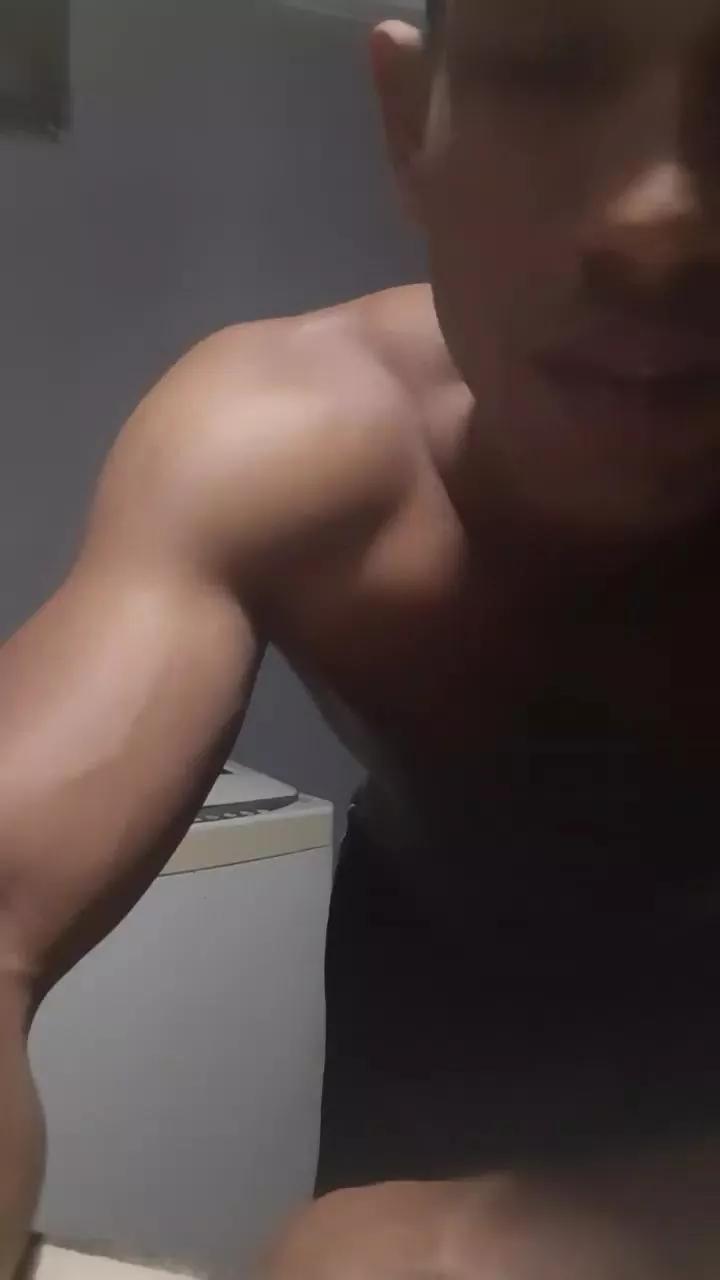 elnegrito44 on Cam4 