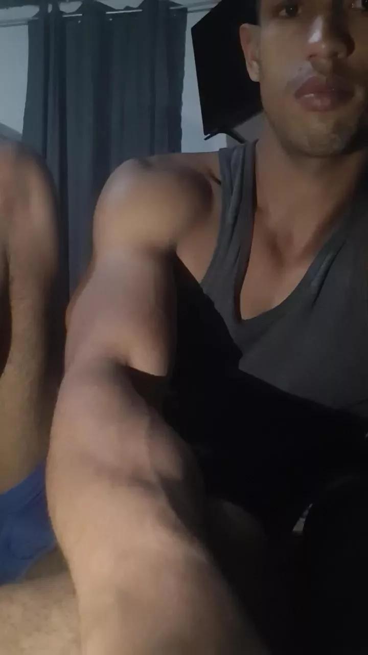 elnegrito44 on Cam4 