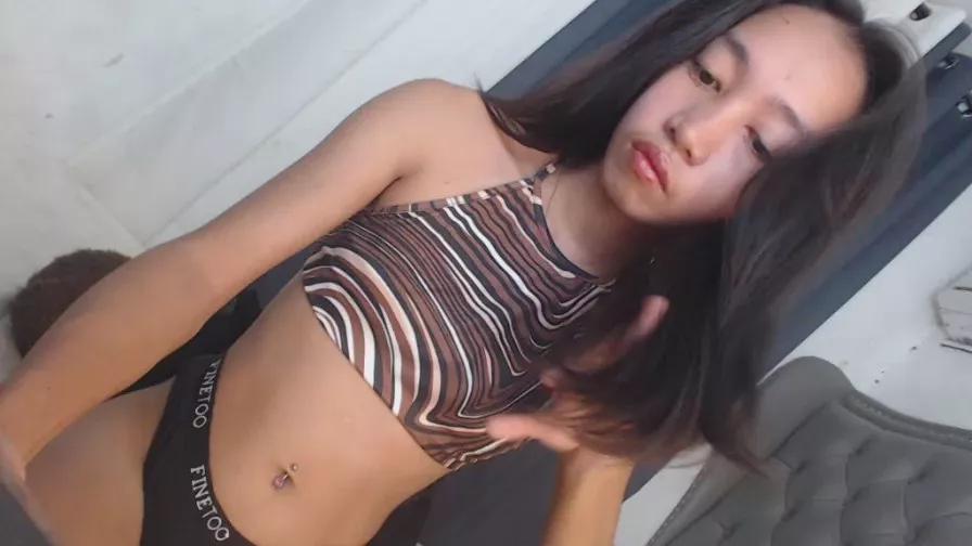 Expensive_Candy on Cam4 