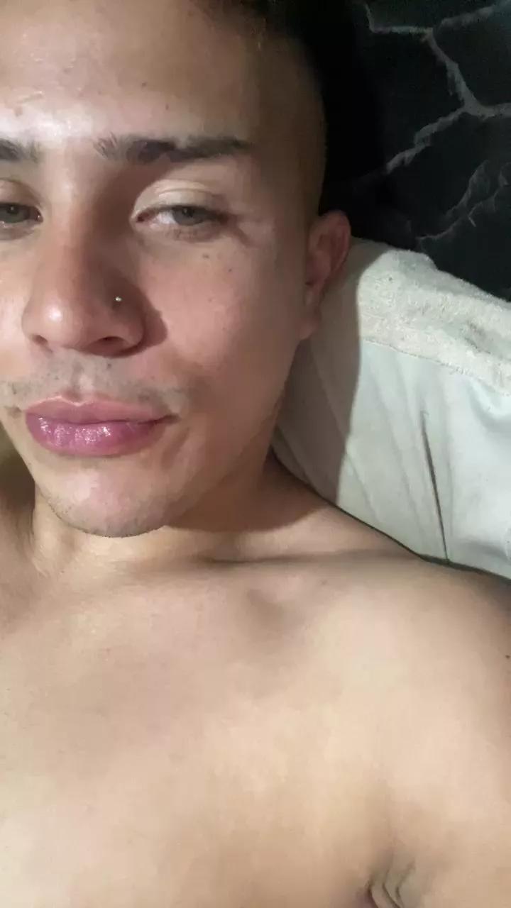Fer2088 on Cam4 