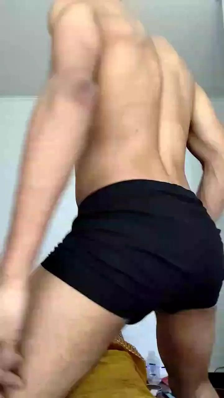 Francopolo23xxl on Cam4 