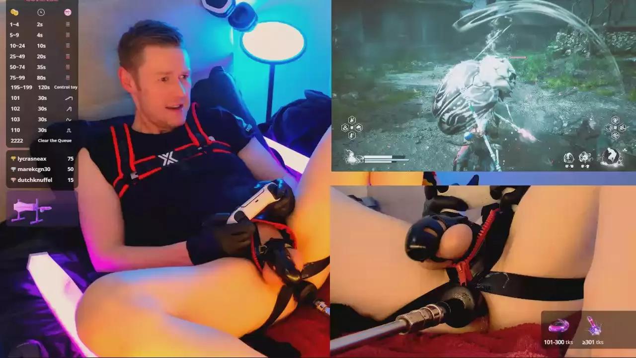 Fucthebitch on Cam4 