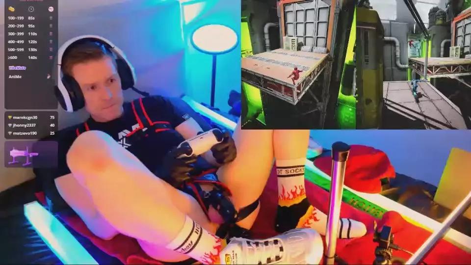 Fucthebitch on Cam4 