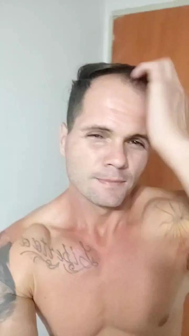 Giricotta on Cam4 