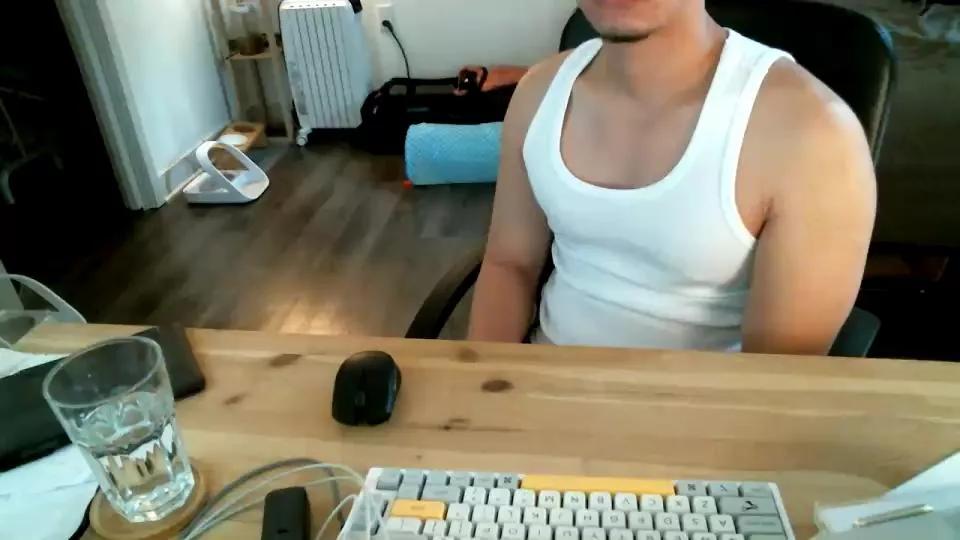 gunwow on Cam4 