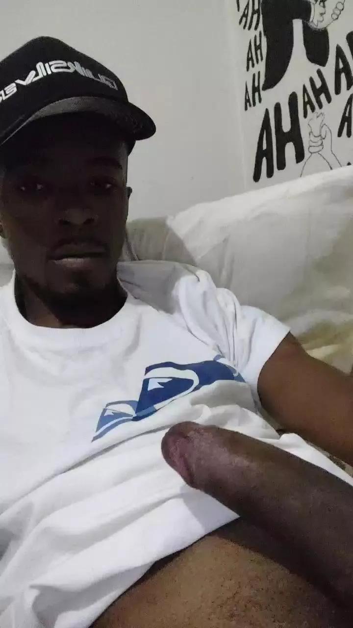 Gustavo_19y on Cam4 