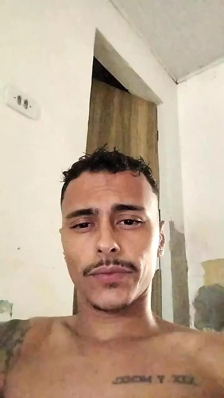Gusttavobezerra on Cam4 