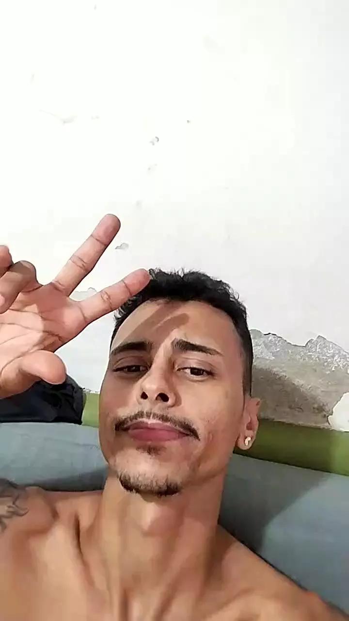 Gusttavobezerra on Cam4 