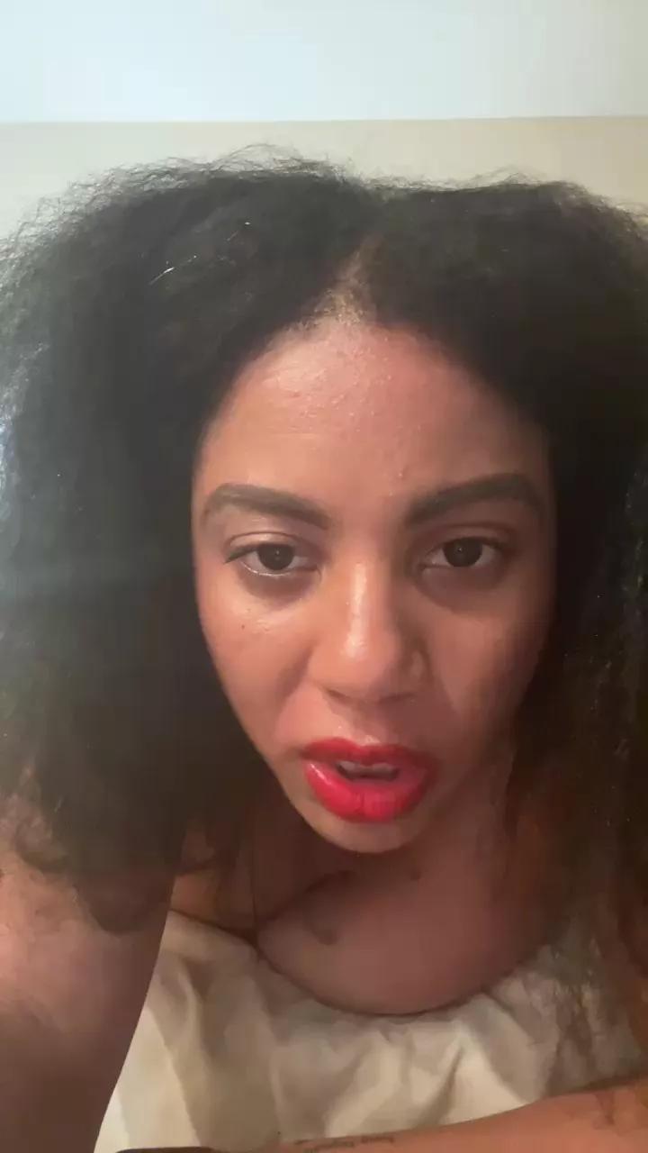 Gysellaa on Cam4 