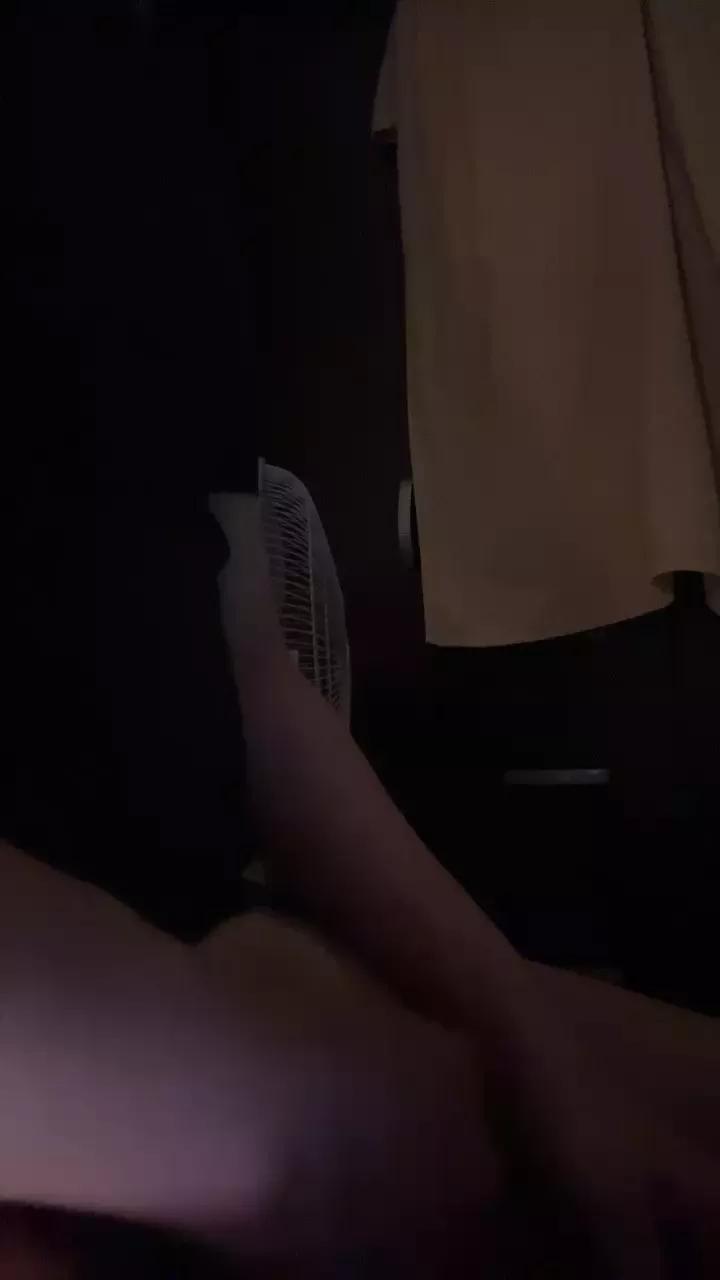 H233gg on Cam4 