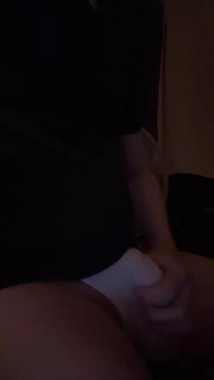 H233gg on Cam4 