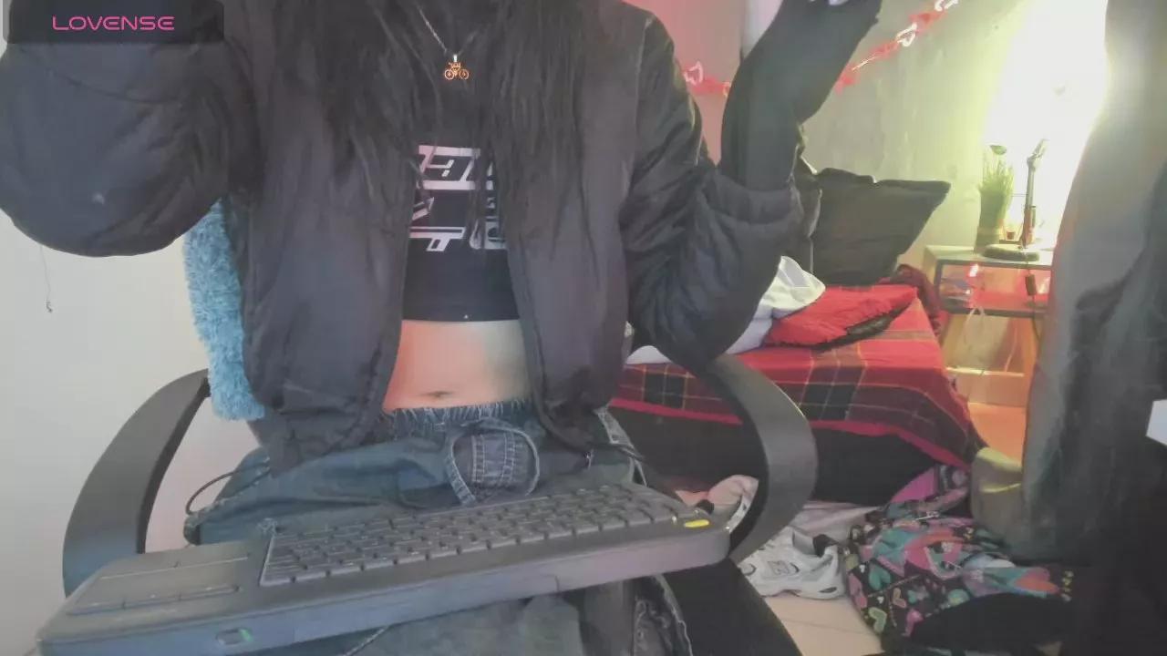 Haarley_xxx on Cam4 