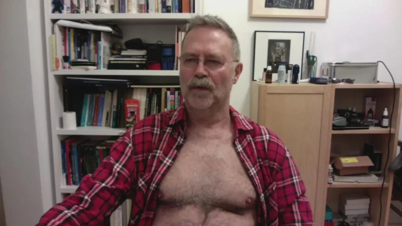 hairystd on Cam4 