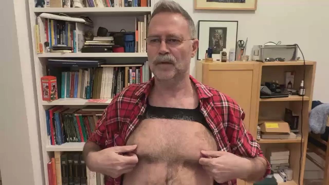 hairystd on Cam4 