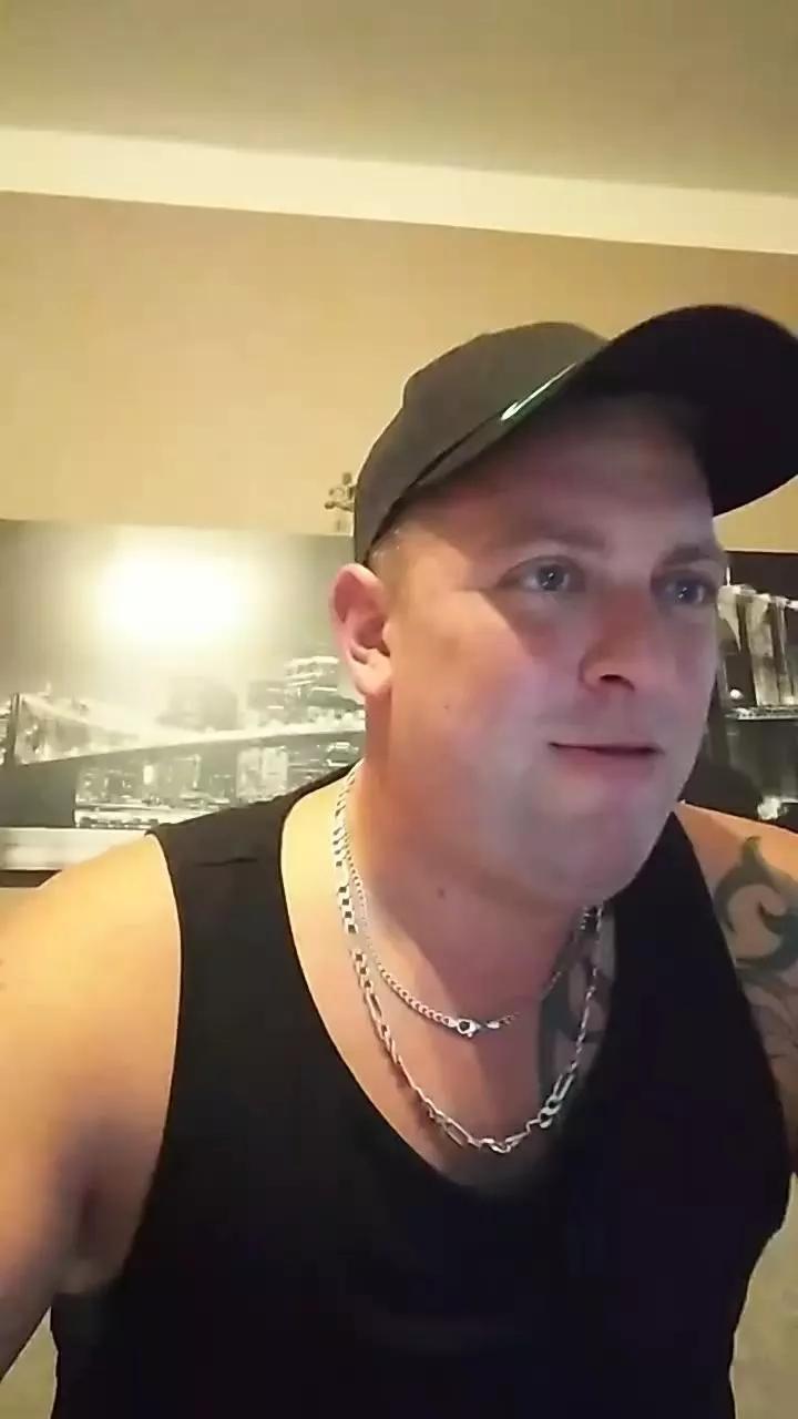 HAMC81CHIEMSEE on Cam4 