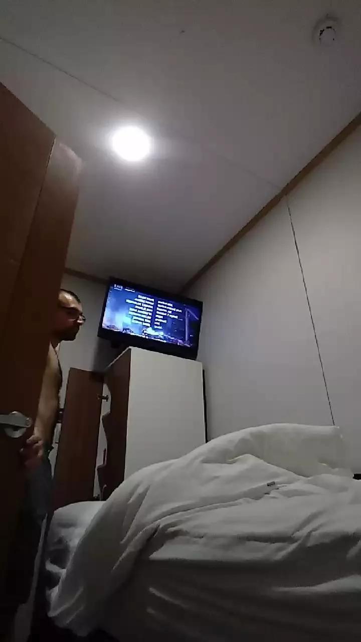 Hanroll on Cam4 