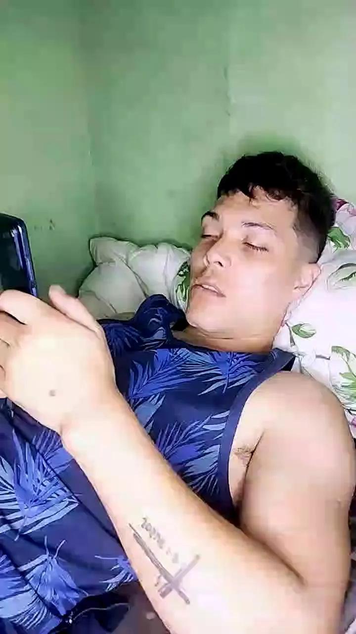Hanz766 on Cam4 