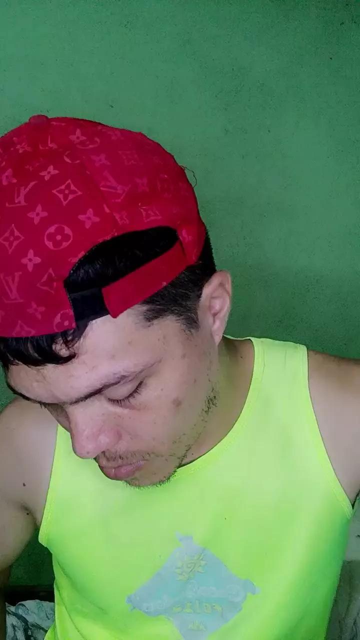 Hanz766 on Cam4 