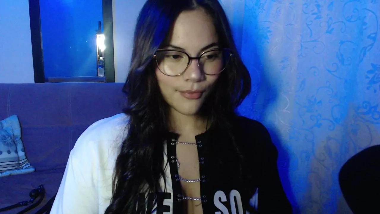 Helena_de_troya on Cam4 