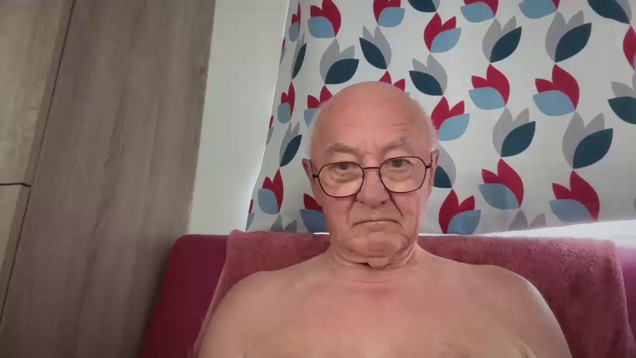 homme000 on Cam4 