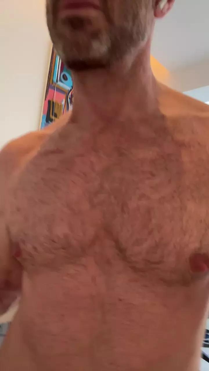 Hotnyctop95 on Cam4 
