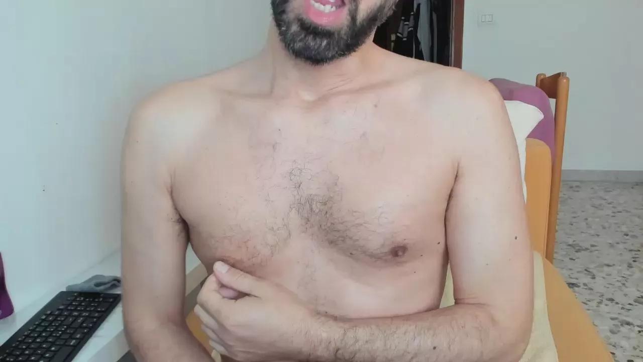 italysexyman on Cam4 