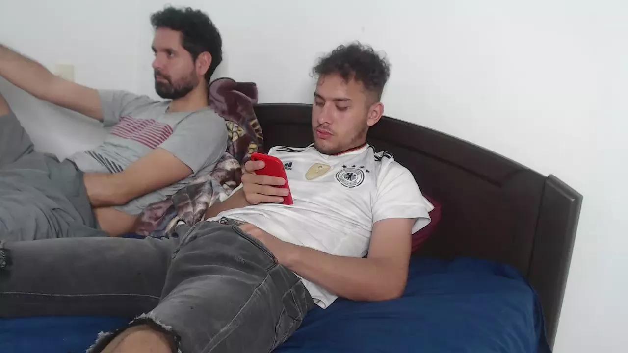 jorgeeeeeeeeee on Cam4 