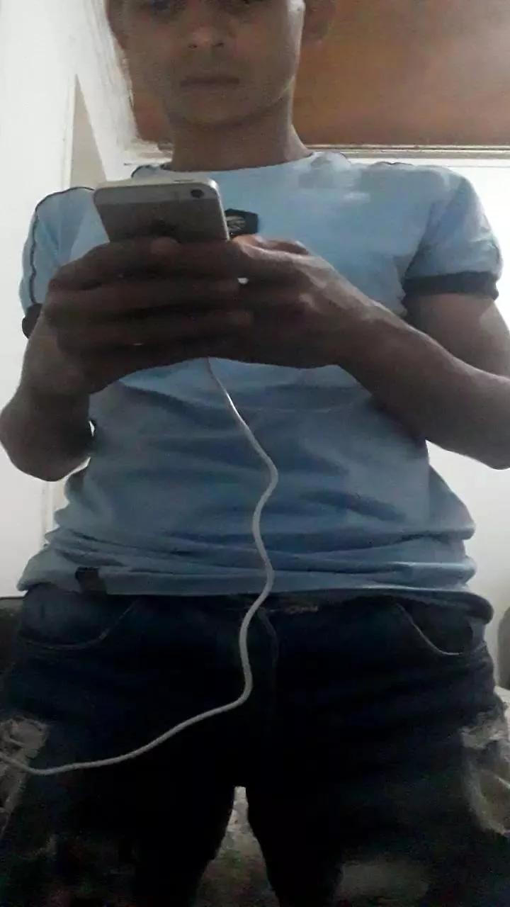 Julioassis on Cam4 