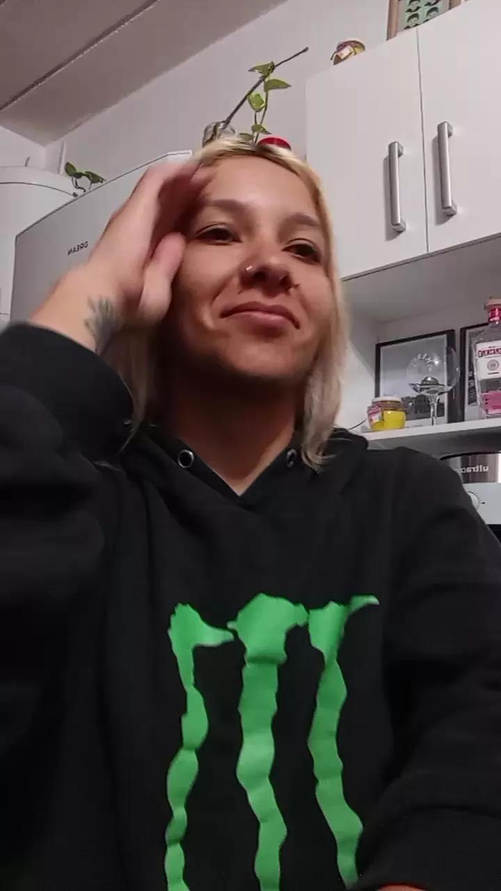 Karenmiranda155 on Cam4 