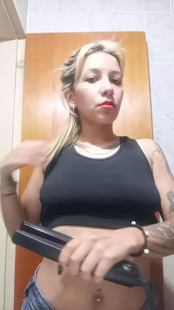 Karenmiranda155 on Cam4 