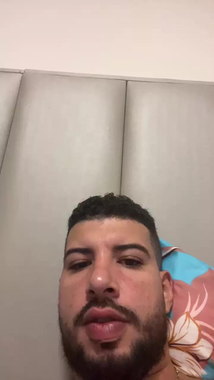 Kinhoopaugrande on Cam4 