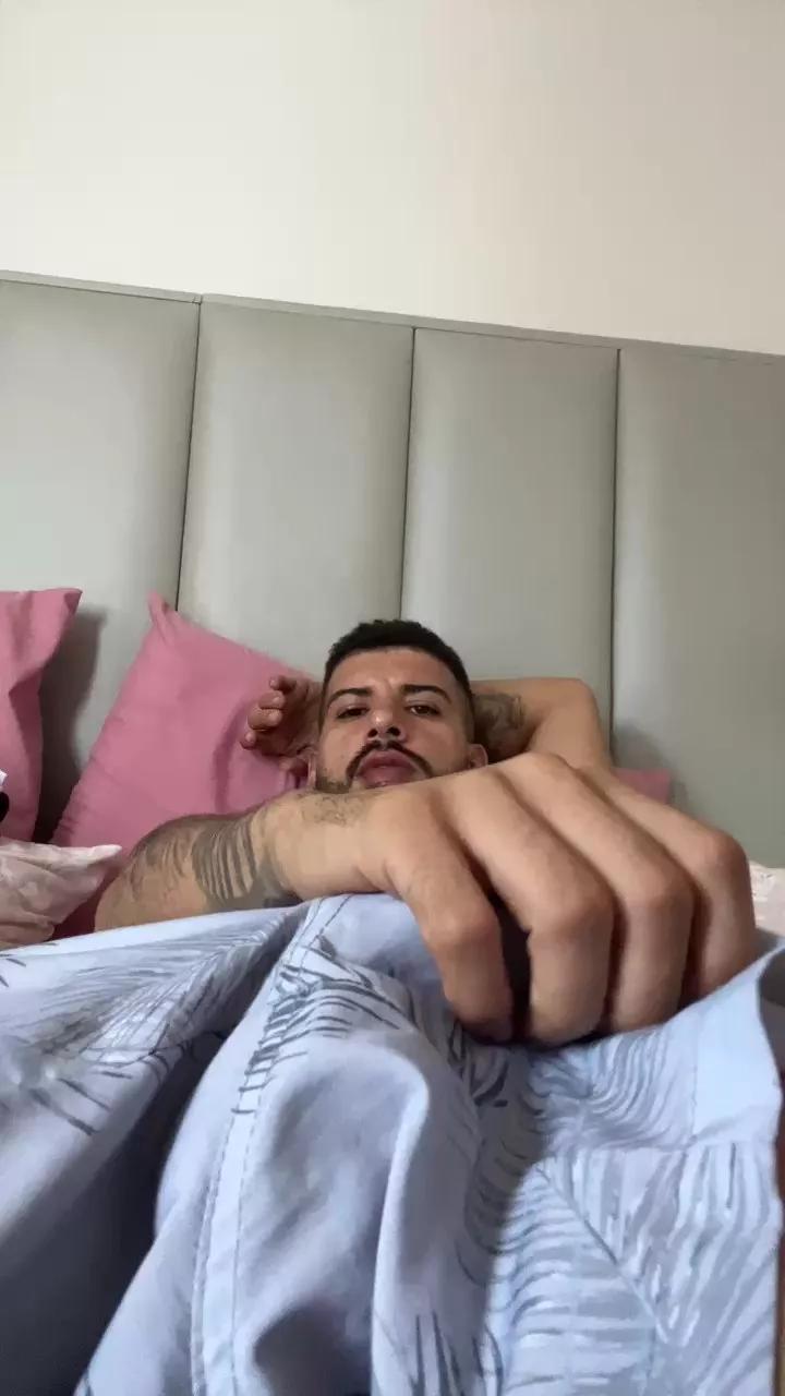 Kinhoopaugrande on Cam4 