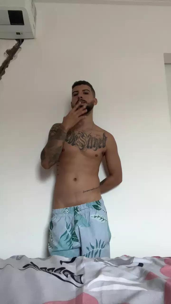 Kinhoopaugrande on Cam4 