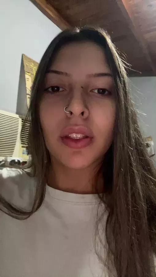Kiraofarg on Cam4 