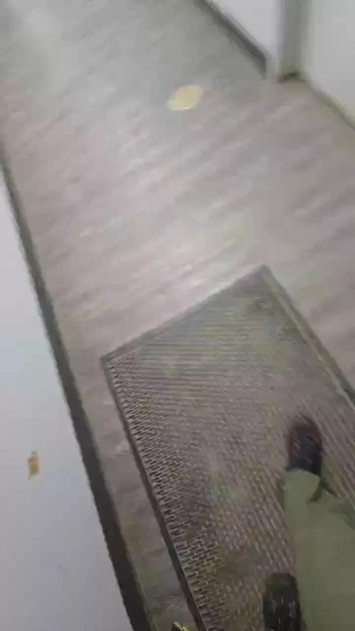 Kleindude on Cam4 