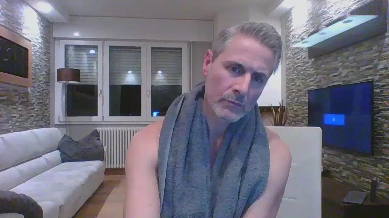 Lalas71 on Cam4 