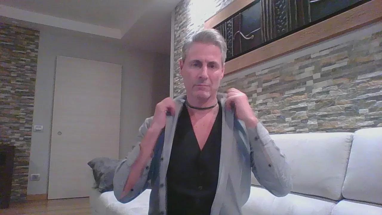 Lalas71 on Cam4 