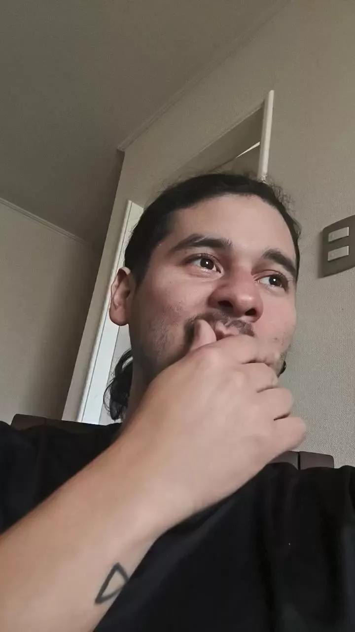 Latimboy69 on Cam4 