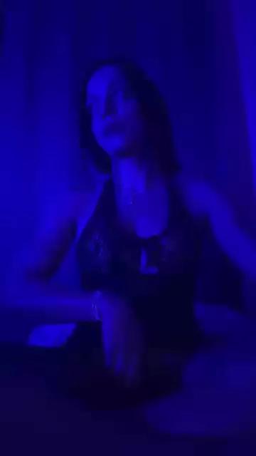 leahtop on Cam4 