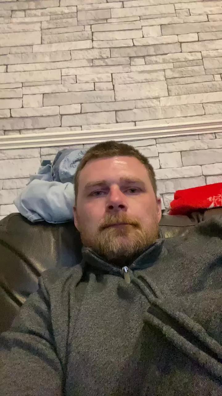 Leeds92 on Cam4 