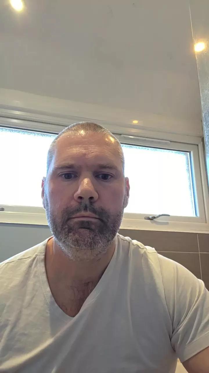leighton88 on Cam4 