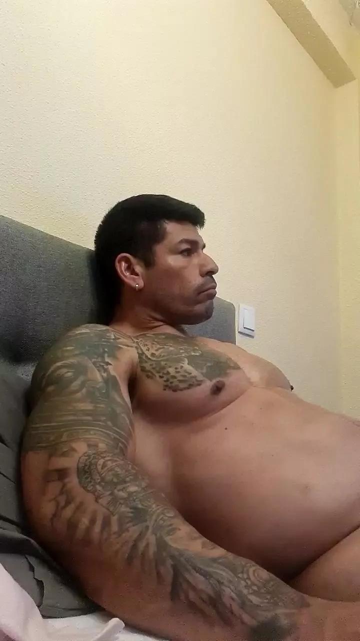 Leonsalvajexxx on Cam4 