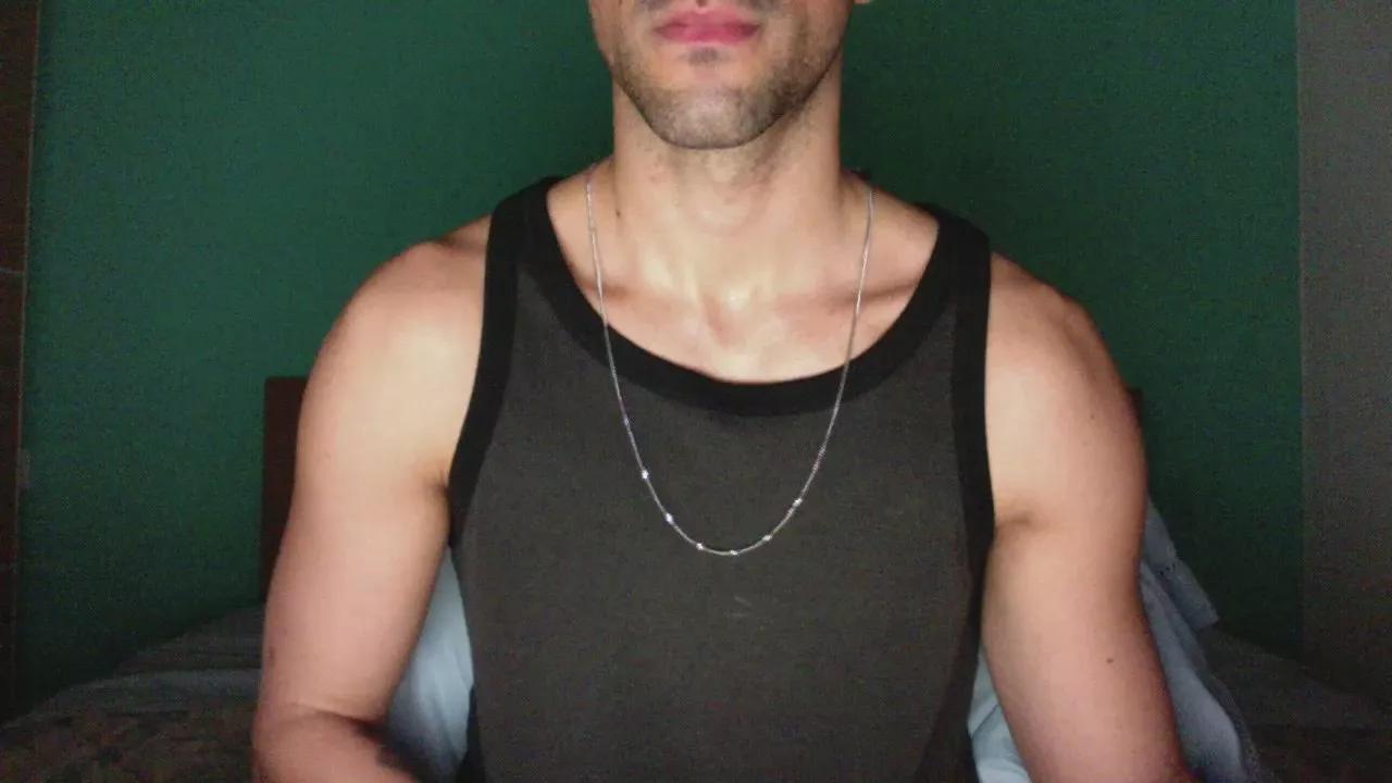 LucaCamIn on Cam4 