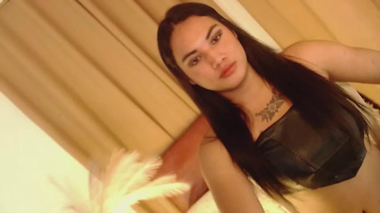 lucy_pearl on Cam4 