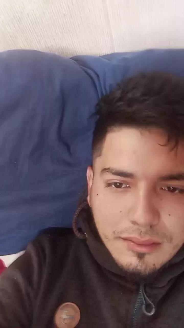 Lyanjonas on Cam4 