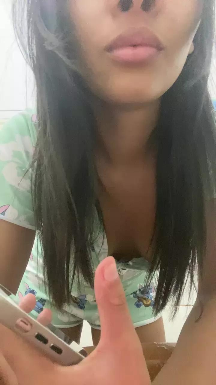 maduzinhaxxx on Cam4 